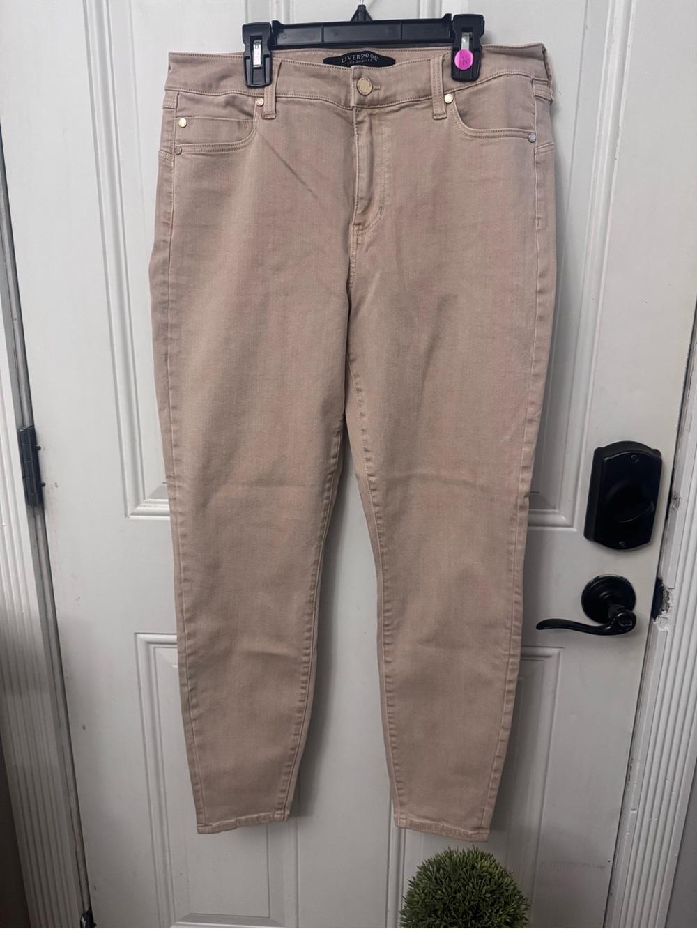 Women’s Liverpool Hugger Ankle Tan Jeans size 12